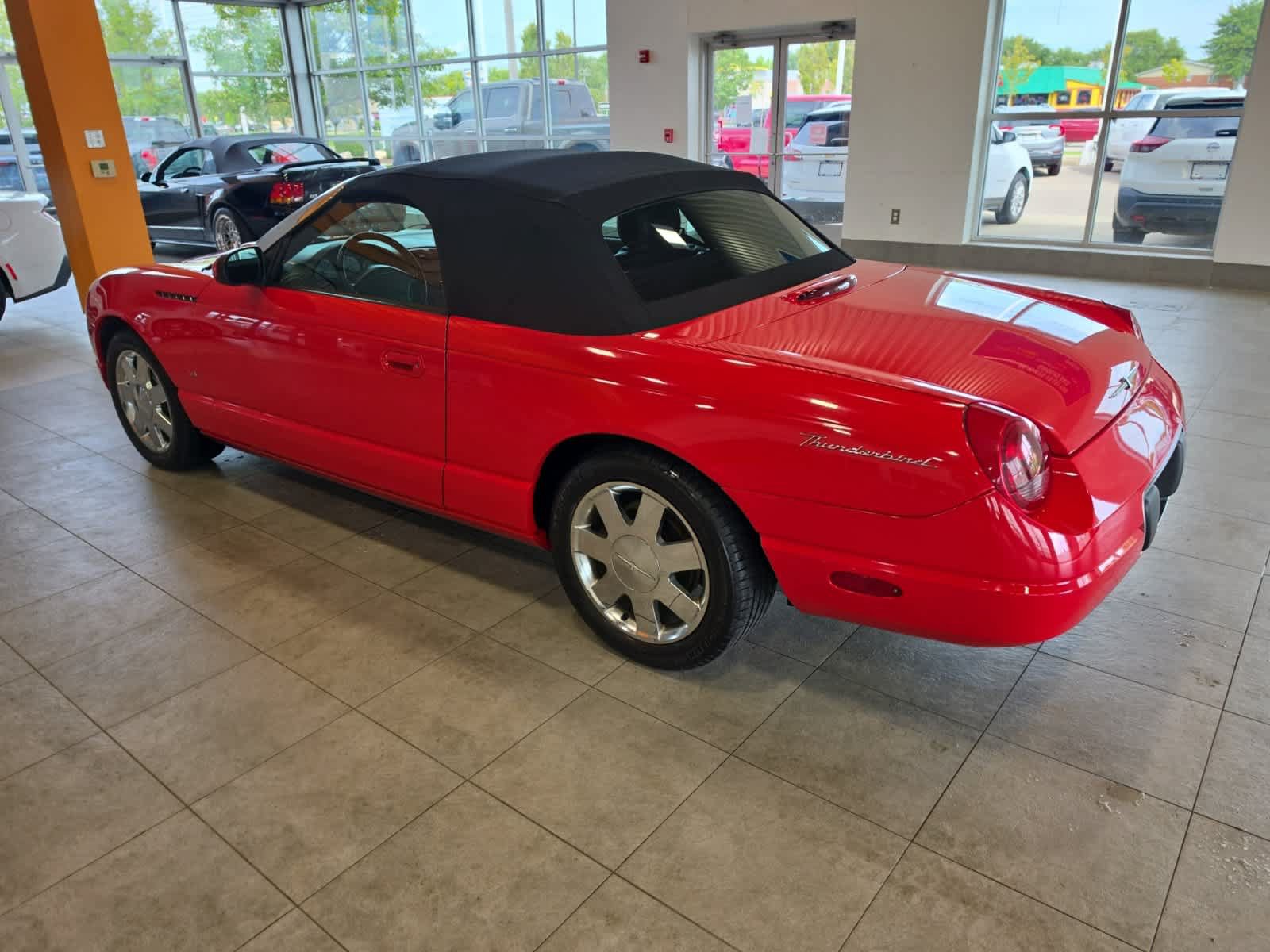 Used 2003 Ford Thunderbird RWD image 12