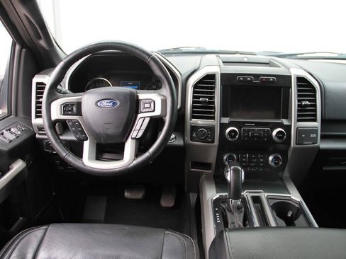 Used 2019 Ford F150 Lariat w/ Equipment Group 502A Luxury AWD/4WD image 20