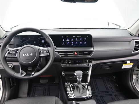 New 2026 Kia Seltos EX image 31