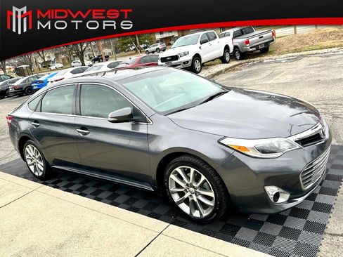 Used 2014 Toyota Avalon Limited image 1
