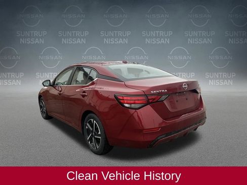 Used 2024 Nissan Sentra SV image 3
