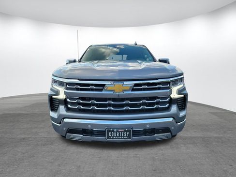 Used 2024 Chevrolet Silverado 1500 LTZ image 2
