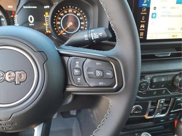 New 2026 Jeep Gladiator Sport AWD/4WD image 19