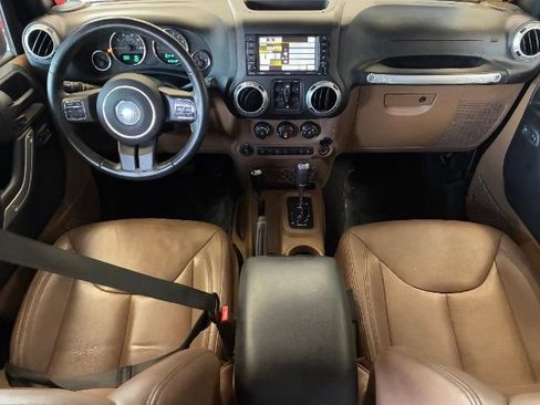Used 2016 Jeep Wrangler Unlimited Sahara w/ Max Tow Package AWD/4WD image 20