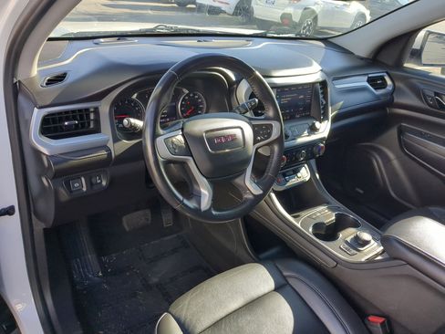 Used 2021 GMC Acadia SLT image 16