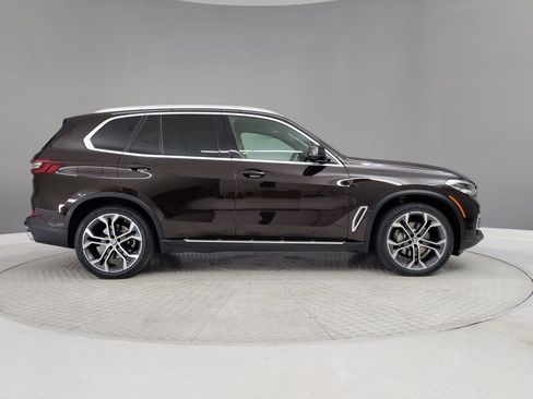 Used 2022 BMW X5 sDrive40i w/ Parking Assistance Package image 6