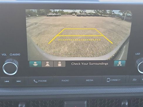 Used 2025 Honda CR-V EX image 27