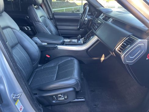 Used 2019 Land Rover Range Rover Sport HSE Dynamic image 12