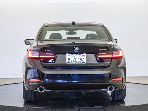 Used 2026 BMW 330i xDrive Sedan w/ Convenience Package AWD/4WD image 3