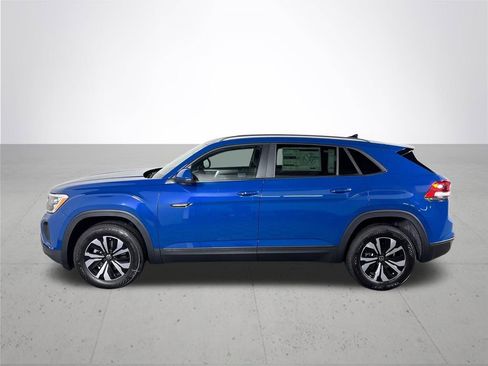 New 2025 Volkswagen Atlas Cross Sport SE image 9