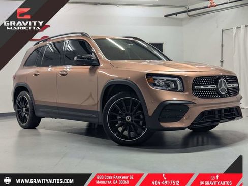 Used 2022 Mercedes-Benz GLB 250 image 1