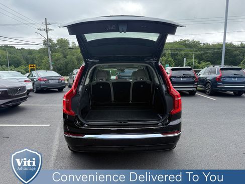 Certified 2023 Volvo XC90 T8 Plus w/ Protection Package Premier image 22
