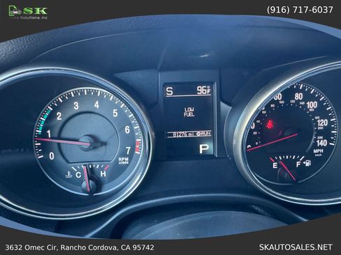 Used 2012 Jeep Grand Cherokee Laredo AWD/4WD image 15