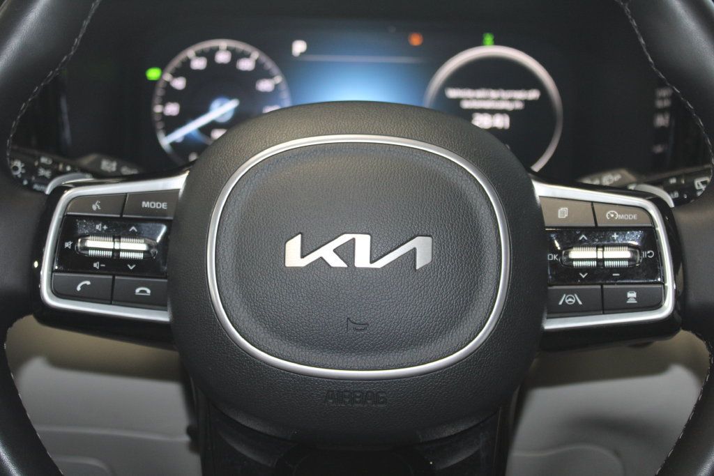 Used 2023 Kia Sorento SX Prestige AWD/4WD image 13