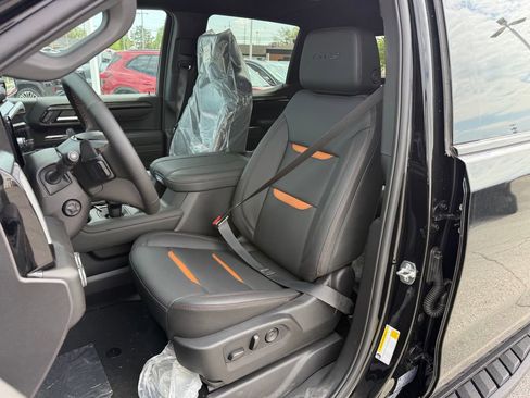 New 2026 GMC Sierra 1500 AT4 w/ AT4 Premium Package AWD/4WD image 13