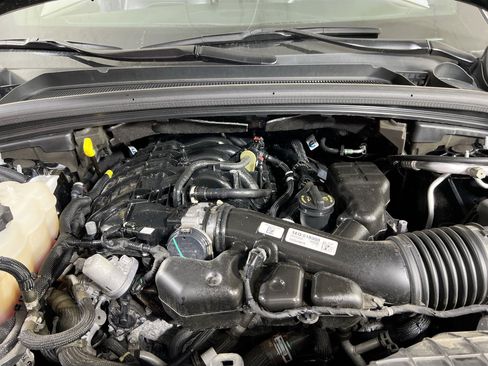 Used 2023 Jeep Grand Cherokee Altitude AWD/4WD image 29