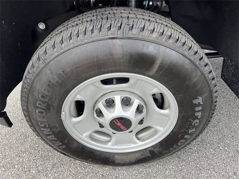 Certified 2025 GMC Sierra 2500 Pro w/ Convenience Package image 11