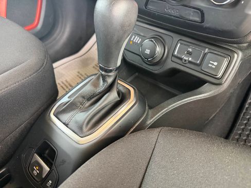 Used 2018 Jeep Renegade Sport w/ Power & Air Group AWD/4WD image 14
