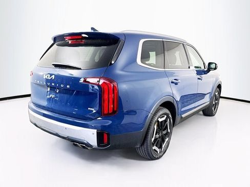 Certified 2024 Kia Telluride S w/ S Sunroof Package AWD/4WD image 5