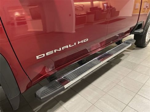 Used 2020 GMC Sierra 2500 Denali w/ Denali Ultimate Package image 8
