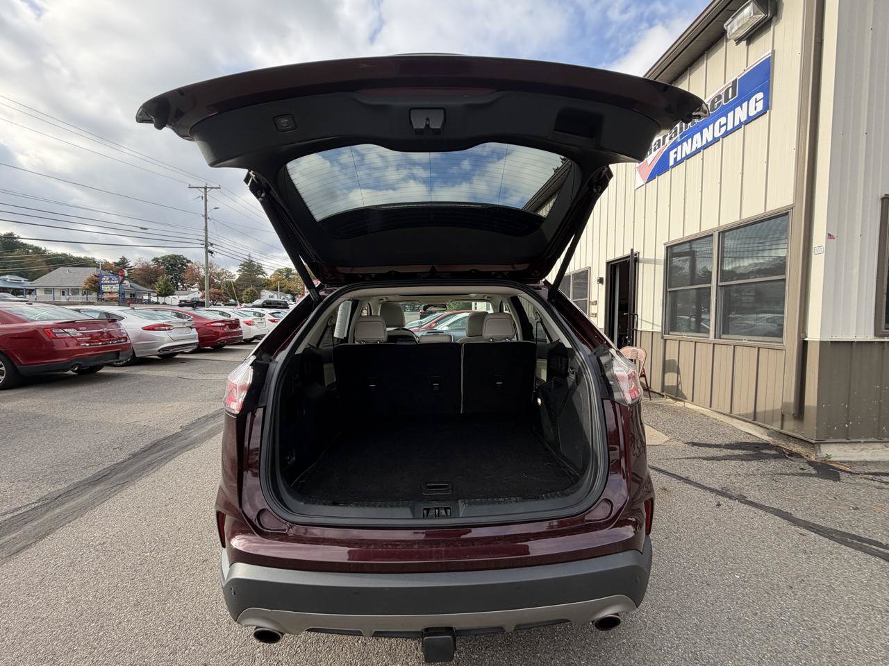 Used 2020 Ford Edge Titanium w/ Equipment Group 301A AWD/4WD image 8