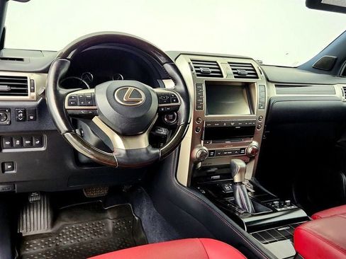 Used 2021 Lexus GX 460 Premium w/ Premium Package AWD/4WD image 13