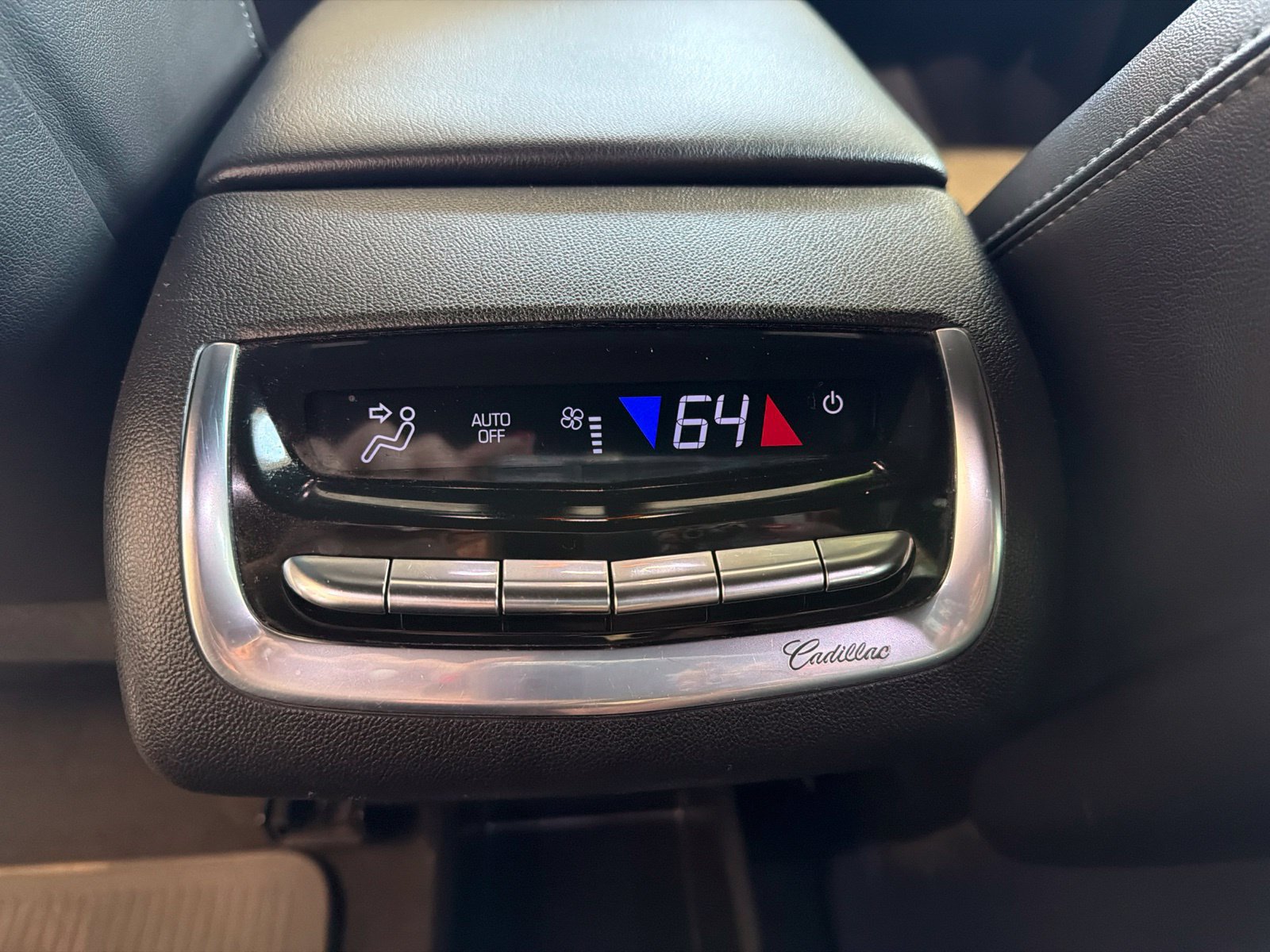 Used 2020 Cadillac XT6 Premium Luxury AWD/4WD image 17