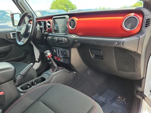 Used 2019 Jeep Wrangler Rubicon AWD/4WD image 11