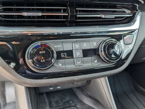 Used 2026 Buick Envista Sport Touring w/ Convenience I Package FWD image 21