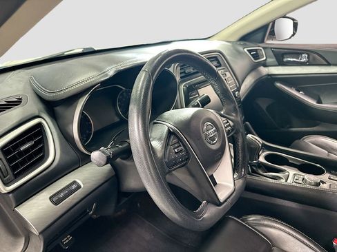 Used 2017 Nissan Maxima 3.5 SV image 10