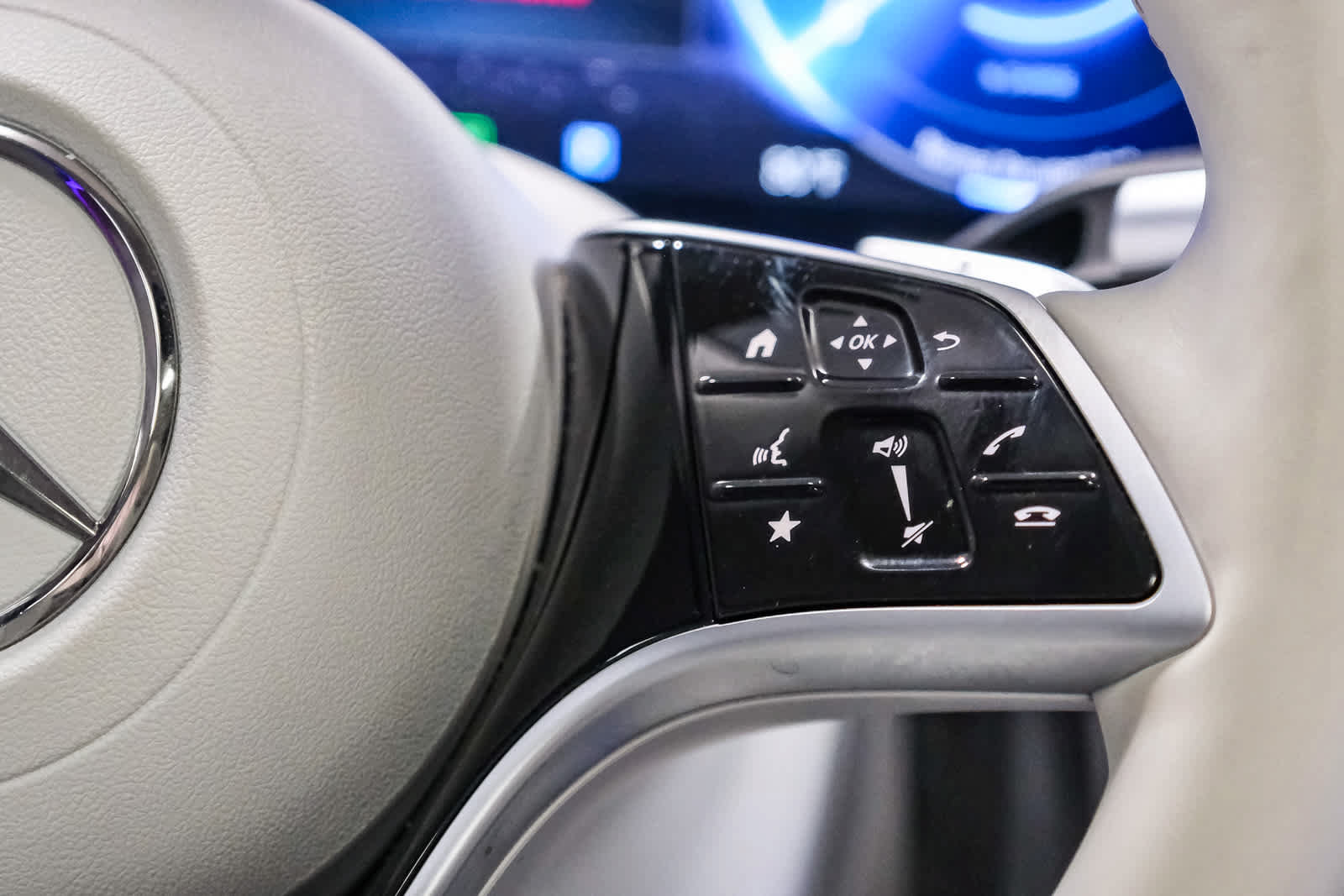 Certified 2023 Mercedes-Benz EQS 450+ SUV image 21