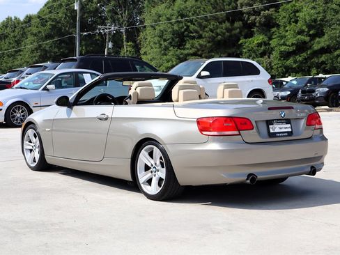 Used 2009 BMW 335i Convertible RWD image 8