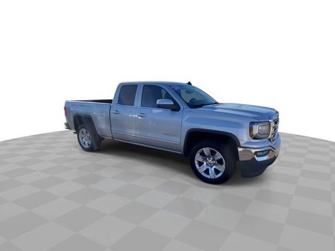 Used 2017 GMC Sierra 1500 SLE w/ SLE Value Package image 2