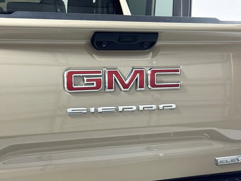 Used 2023 GMC Sierra 1500 Elevation RWD image 10