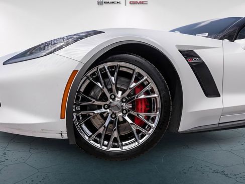 Used 2017 Chevrolet Corvette Z06 w/ Battery Protection Package RWD image 4