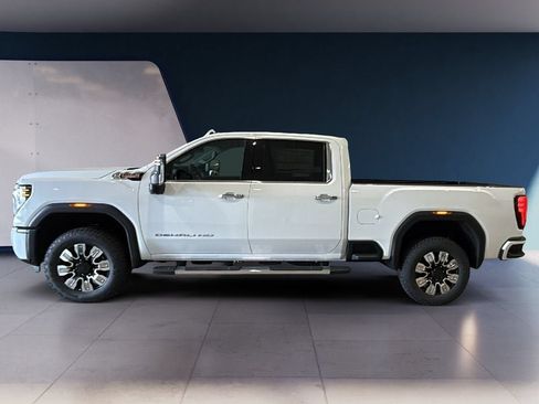 New 2026 GMC Sierra 3500 Denali AWD/4WD image 4