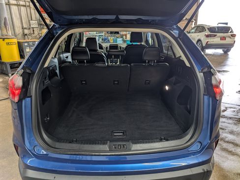 Used 2024 Ford Edge SEL AWD/4WD image 16