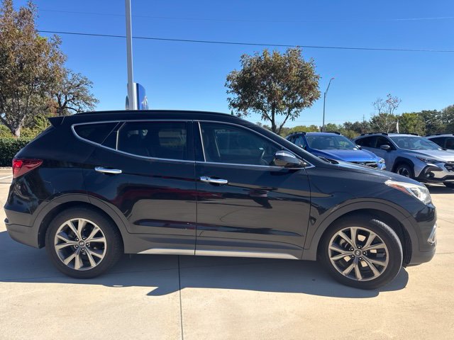 Used 2017 Hyundai Santa Fe Sport FWD image 2