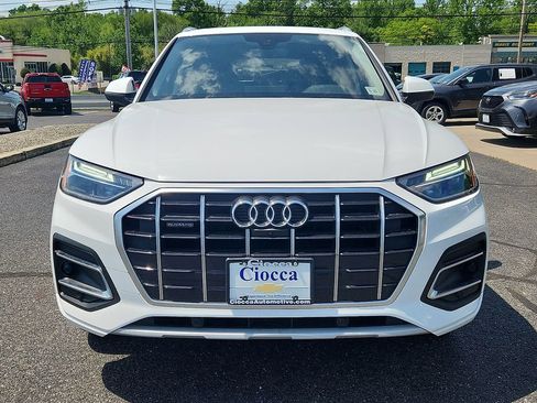 Used 2021 Audi Q5 2.0T Premium Plus w/ Premium Plus Package AWD/4WD image 2