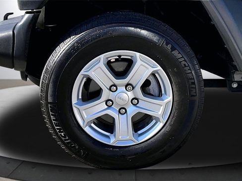 Certified 2020 Jeep Wrangler Unlimited Sport S image 31