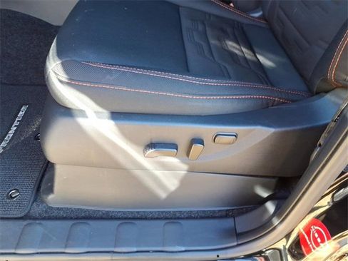 Certified 2025 Nissan Frontier Pro-X image 5