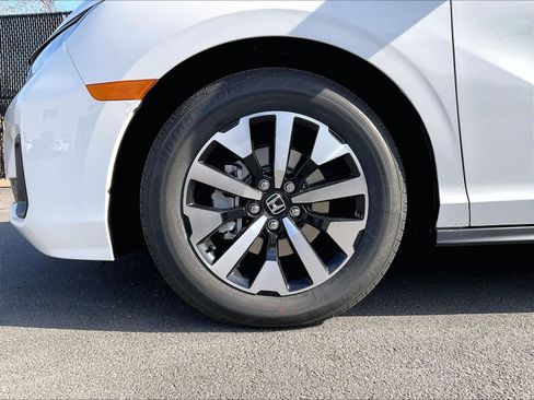 New 2026 Honda Odyssey EX-L image 8