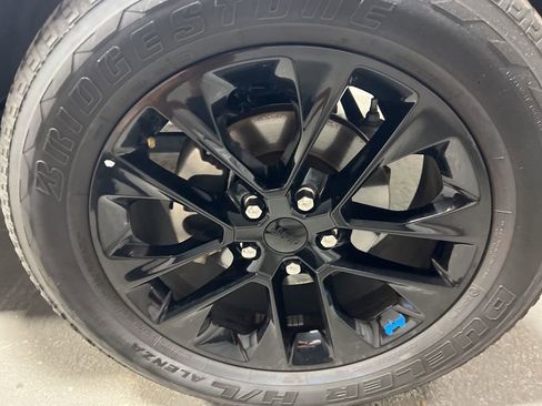 Used 2023 Jeep Wrangler Unlimited Sahara image 43