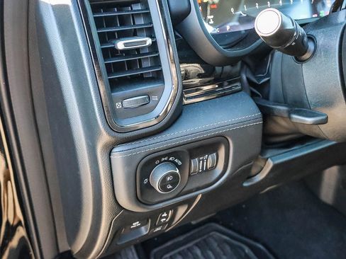 Used 2026 RAM 1500 Limited AWD/4WD image 29