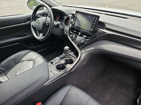 Used 2024 Toyota Camry XSE FWD image 13