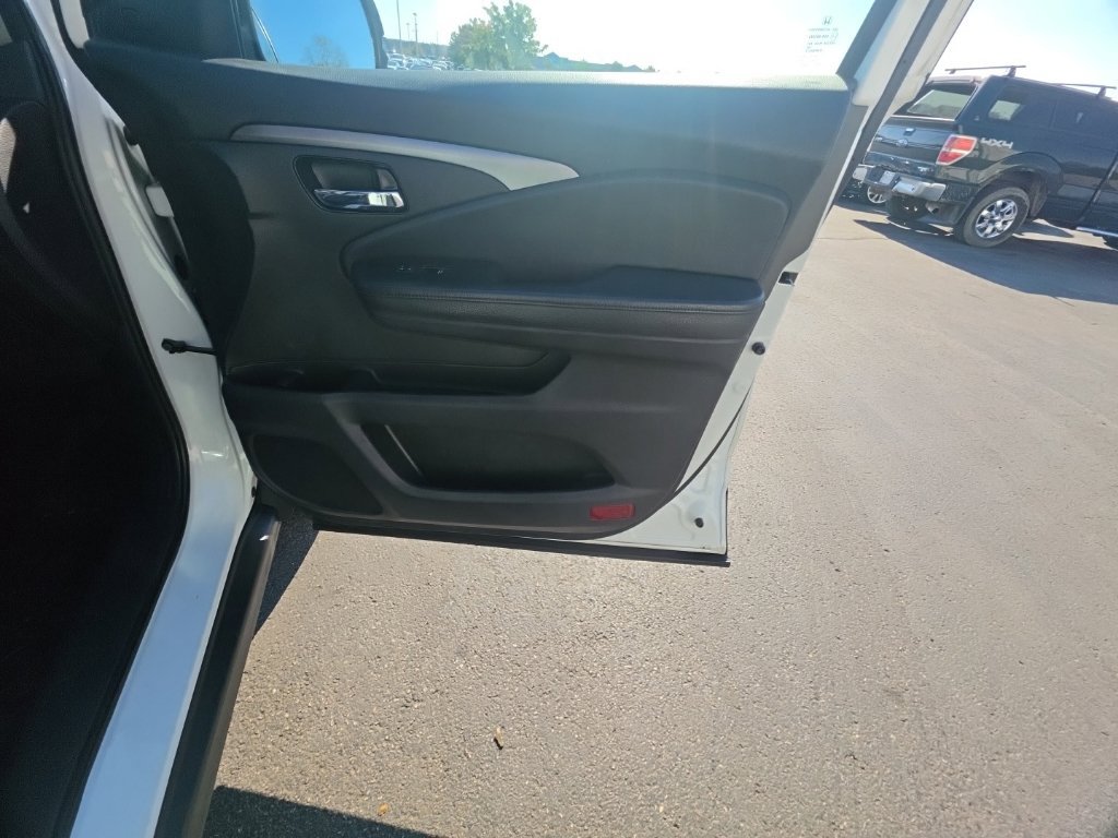 Used 2021 Honda Pilot Special Edition image 36