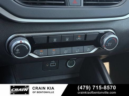 Used 2024 Nissan Altima 2.5 S FWD image 17