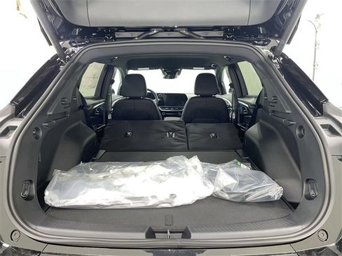 New 2026 Chevrolet Equinox EV LT image 16