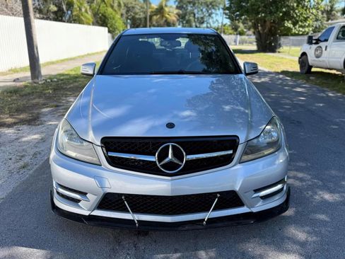 Used 2013 Mercedes-Benz C 250 Sedan image 5