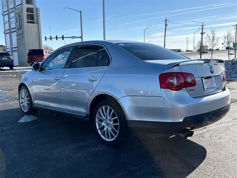 Used 2006 Volkswagen Jetta GLI image 9